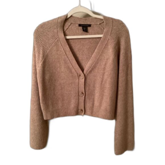 Tahari Sweaters - TAHARI SIZE LARGE CROPPED BUTTON FRONT CARDIGAN SWEATER